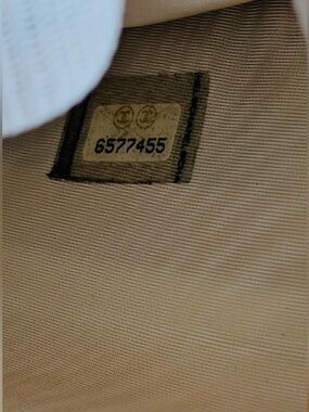 CHANEL Gold CC Hardware Caviar Wallet